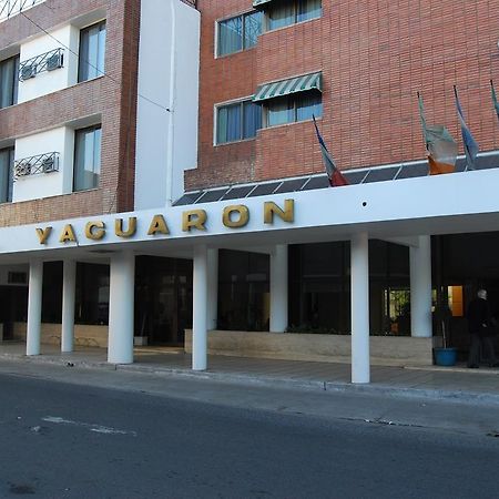 Hotel Yaguaron San Nicolás de los Arroyos Exteriör bild